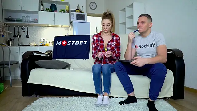 littlesweettifany online show from 12-28-24, 09:20