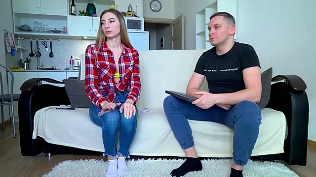 littlesweettifany online show from 02-20-25, 11:31