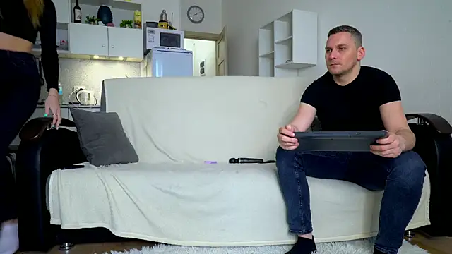 littlesweettifany online show from 03-18-25, 12:58