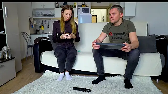 littlesweettifany online show from 10-28-25, 11:03