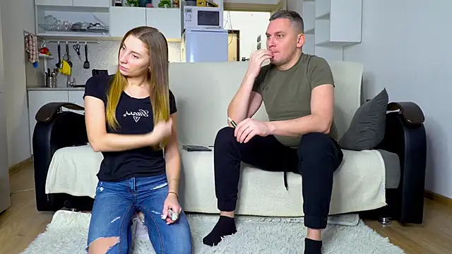 littlesweettifany online show from 12-16-25, 11:37