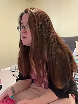 Snapshot of FreakNastyLacie chatting on 02-14-25, 04:09 FreakNastyLacie online show from 02-14-25, 04:09