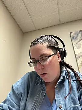 Snapshot of FreakNastyLacie chatting on 02-15-25, 04:03 FreakNastyLacie online show from 02-15-25, 04:03