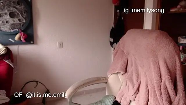 emily pearl  online show from 02-07-26, 08:12