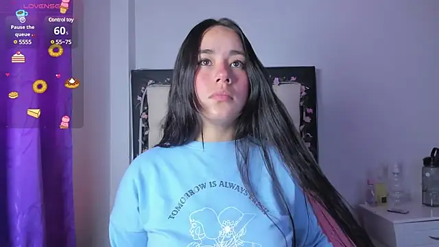 Snapshot of Veeronica_Smith chatting on 02-21-25, 01:55 Veeronica Smith online show from 02-21-25, 01:55