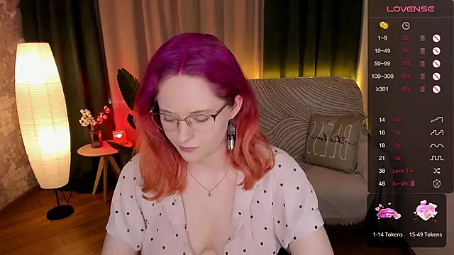 Aemilia  online show from 01-13-25, 07:11