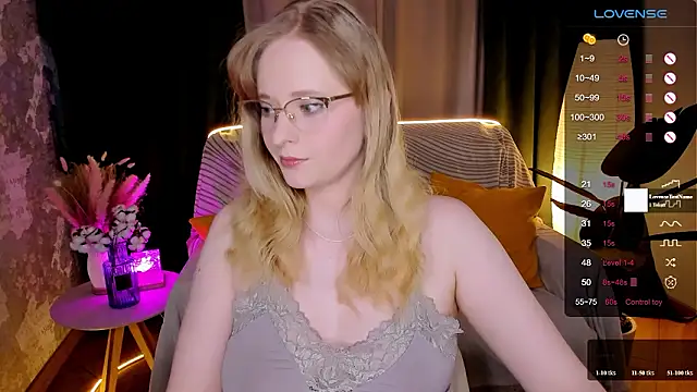 Aemilia  online show from 01-15-26, 08:52