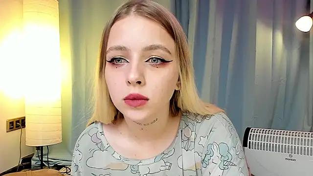 Snapshot of Alice_Halle chatting on 09-27-25, 05:12 Alice Halle online show from 09-27-25, 05:12