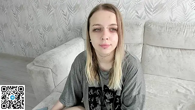 Alice Halle online show from 05-16-26, 02:41