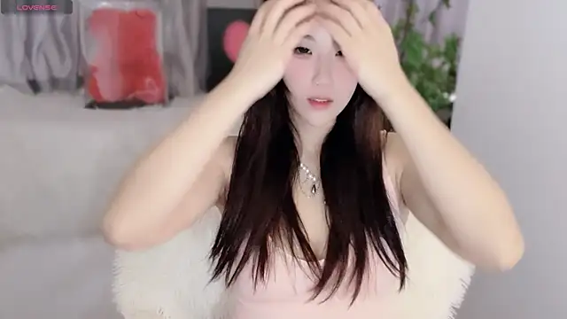 Snapshot of Chu-Chu-99 chatting on 02-27-25, 05:45 Chu-Chu-99 online show from 02-27-25, 05:45