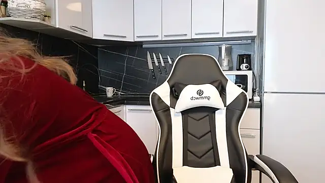 Strip-Lady online show from 01-31-25, 03:09