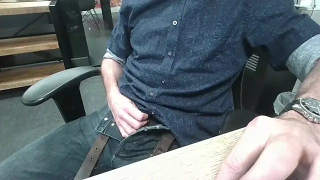 Michealtje85 online show from 01-14-26, 04:12