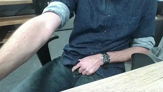 Michealtje85 online show from 01-15-26, 04:11