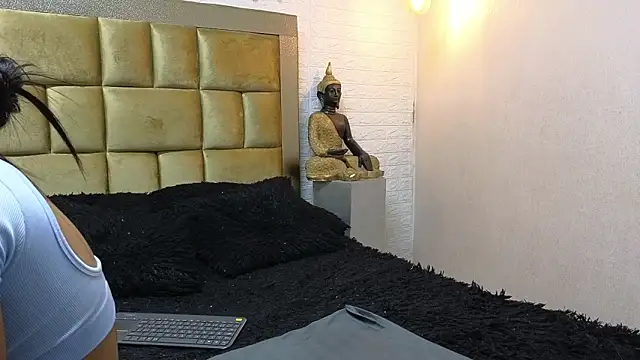 ximenawilliamss online show from 02-12-26, 08:04