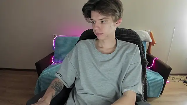 Liam sexy1 online show from 12-04-24, 08:23