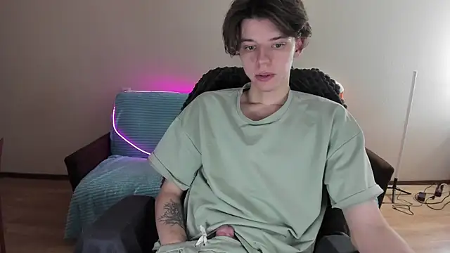 Liam sexy1 online show from 01-08-25, 04:55