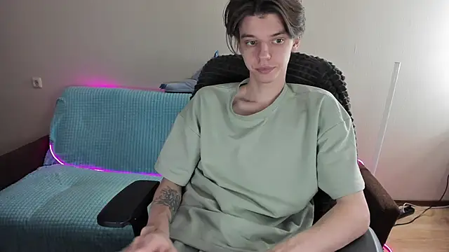 Liam sexy1 online show from 02-11-25, 01:09