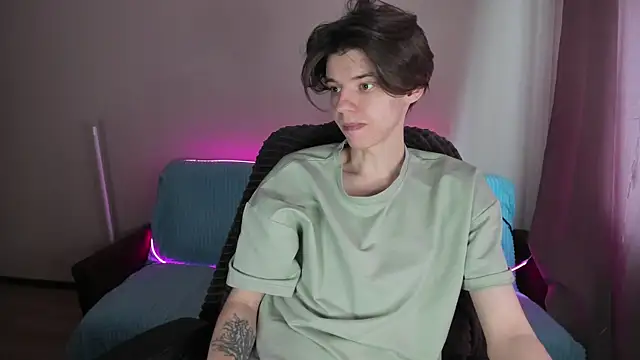 Liam sexy1 online show from 02-22-25, 08:18