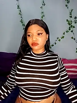 Snapshot of Sugartonguexx chatting on 03-12-25, 05:28 Sugartonguexx online show from 03-12-25, 05:28