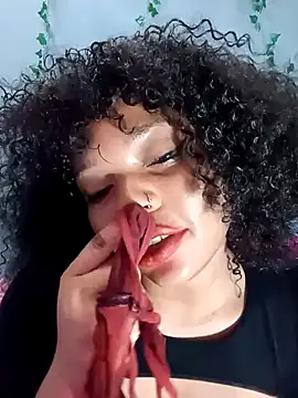 Snapshot of Sugartonguexx chatting on 03-22-25, 01:00 Sugartonguexx online show from 03-22-25, 01:00