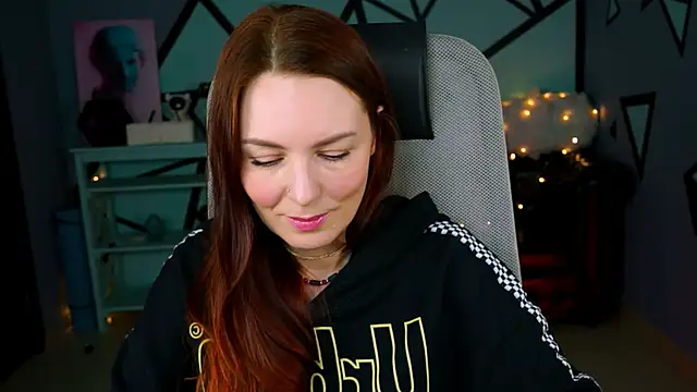 Snapshot of VandaRossi chatting on 01-12-25, 08:46 VandaRossi online show from 01-12-25, 08:46