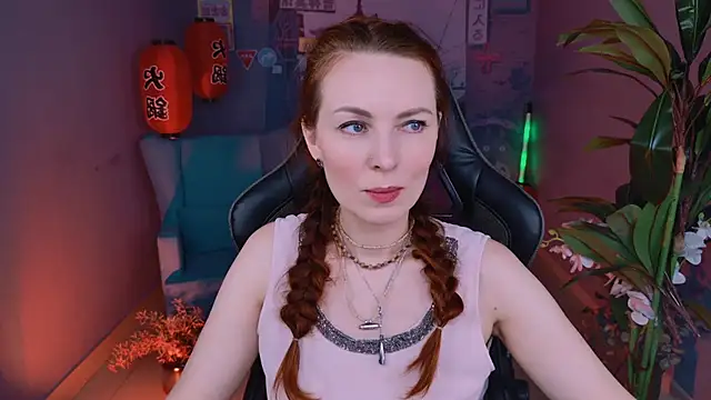 Snapshot of VandaRossi chatting on 01-17-25, 08:13 VandaRossi online show from 01-17-25, 08:13