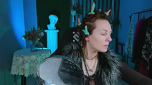 Snapshot of VandaRossi chatting on 01-19-25, 05:48 VandaRossi online show from 01-19-25, 05:48