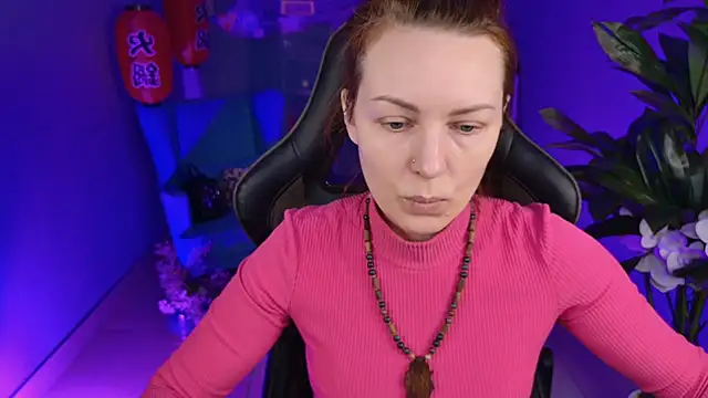 Snapshot of VandaRossi chatting on 02-02-25, 09:08 VandaRossi online show from 02-02-25, 09:08