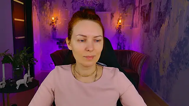 Snapshot of VandaRossi chatting on 02-21-25, 05:13 VandaRossi online show from 02-21-25, 05:13