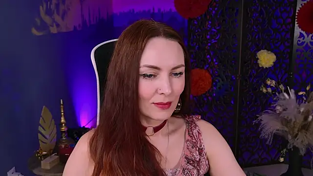 Snapshot of VandaRossi chatting on 02-28-25, 11:14 VandaRossi online show from 02-28-25, 11:14