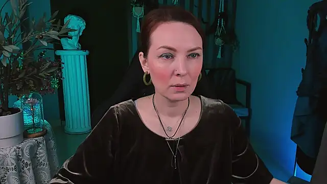 Snapshot of VandaRossi chatting on 10-29-25, 09:11 VandaRossi online show from 10-29-25, 09:11