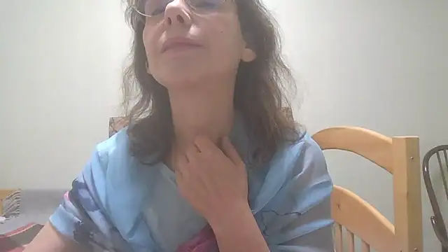 HollyJewel online show from 12-13-24, 07:32