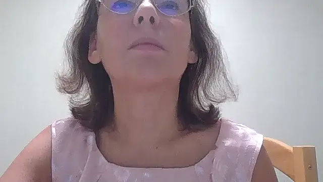 HollyJewel online show from 10-10-25, 03:33