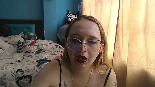 Liaroberts1 online show from 03-14-25, 03:14