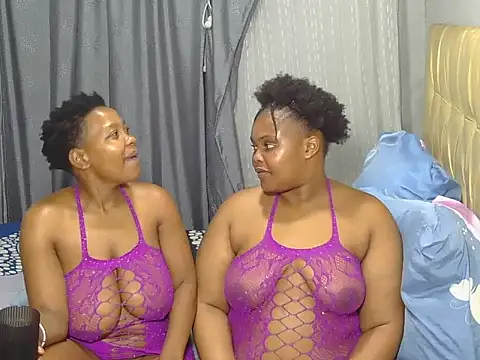 Snapshot of Xxxsluts chatting on 07-20-26, 10:34 Xxxsluts online show from 07-20-26, 10:34