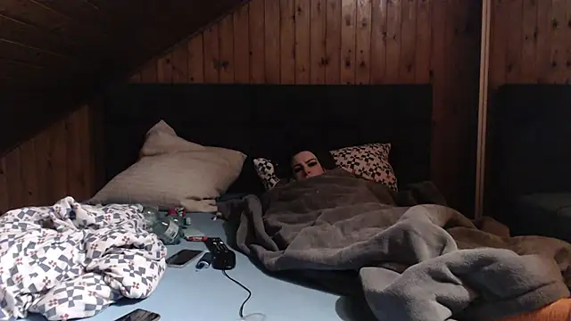 BoeseMoni1998 online show from 03-02-25, 09:22