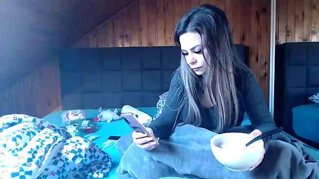 BoeseMoni1998 online show from 03-13-25, 07:53