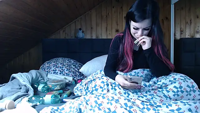 BoeseMoni1998 online show from 10-12-25, 07:29