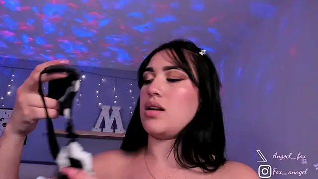 angeel fox online show from 01-17-25, 04:39