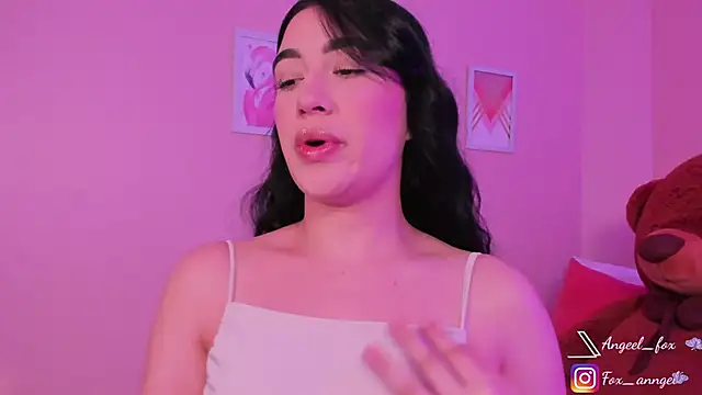 angeel fox online show from 09-09-25, 03:06