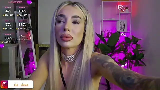 ArianaArianna online show from 05-19-26, 06:25