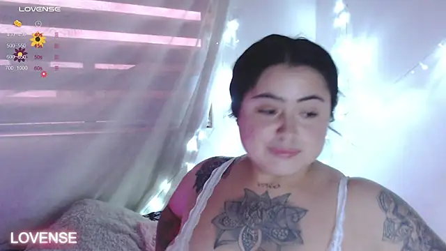 Snapshot of PamelaDoouce chatting on 01-11-25, 11:02 PamelaDoouce online show from 01-11-25, 11:02