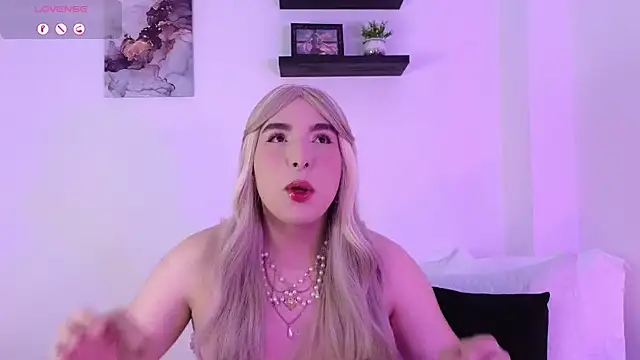 Snapshot of meloddysky chatting on 02-03-25, 12:25 meloddysky online show from 02-03-25, 12:25