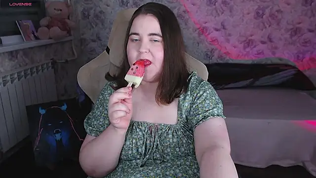 Estelle Hicks online show from 06-01-26, 07:04