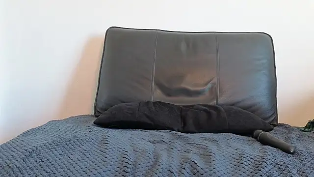 AmaliaMarkova  online show from 10-28-25, 07:34