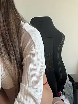 Snapshot of AmaliaMarkova_ chatting on 12-19-25, 09:49 AmaliaMarkova online show from 12-19-25, 09:49