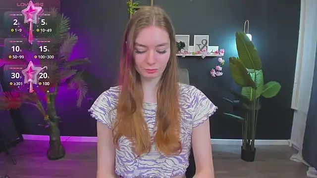 Snapshot of EvaSelin chatting on 01-21-25, 05:05 EvaSelin online show from 01-21-25, 05:05