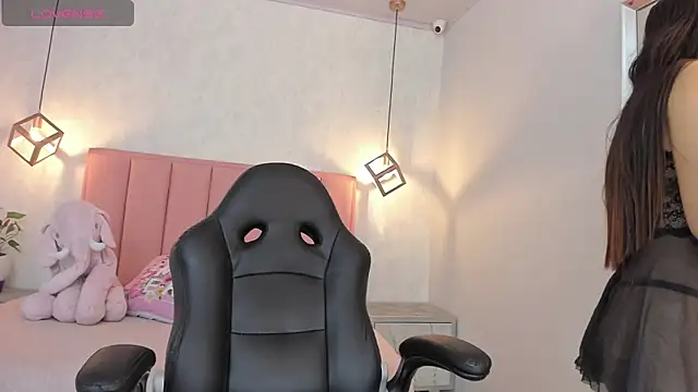 Snapshot of SUNNYCYRUS chatting on 03-10-25, 07:40 SUNNYCYRUS online show from 03-10-25, 07:40