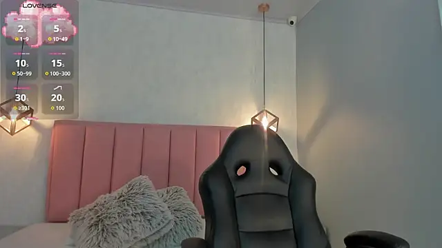 Snapshot of SUNNYCYRUS chatting on 10-15-25, 12:49 SUNNYCYRUS online show from 10-15-25, 12:49