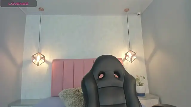 Snapshot of SUNNYCYRUS chatting on 11-07-25, 12:27 SUNNYCYRUS online show from 11-07-25, 12:27